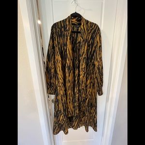 NWOT: COS stores women midi dress in beautiful design and neck tie. Size 6